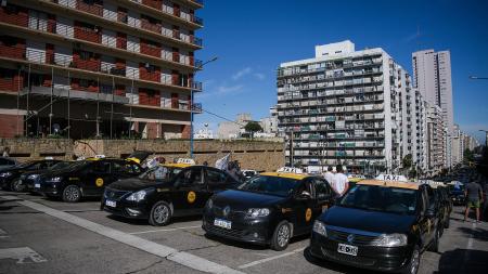 Taxi drivers and remiseros initiated a new measure of force in Mar del Plata