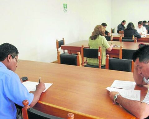 Teaching contract for 3 thousand teachers in Arequipa