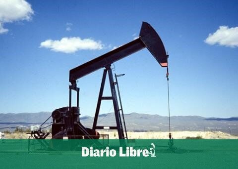 Texas oil is trading at $76.82 a barrel