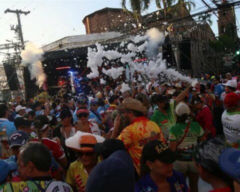 The Carnival of Santa Cruz 2023 will take place and the theme of the parade will be "let's break chains"