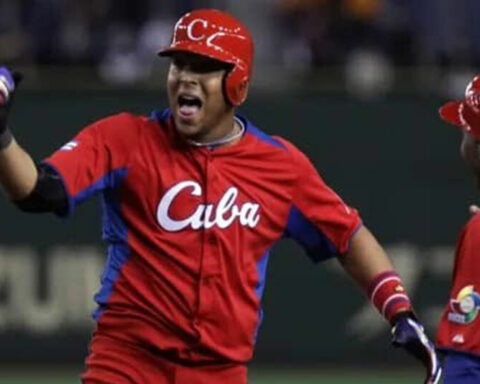 The Cuban Baseball Federation leaves out two players who play in the Major Leagues