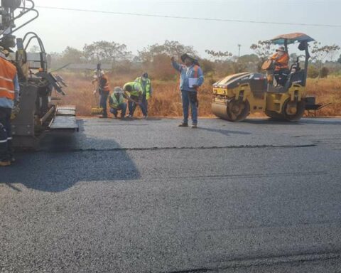 The Government says that the level of indebtedness is low, but analysts warn of income problems