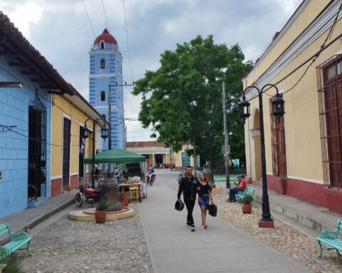 The authorities put pressure on private vendors in Sancti Spíritus to lower their prices