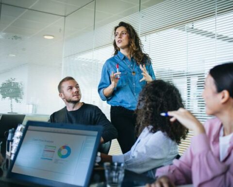 The challenges to maintain and generate employment in Colombia in 2023