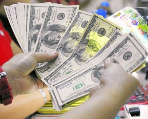 The dollar in Colombia, in a tailspin: it is traded for less than 4,700 pesos