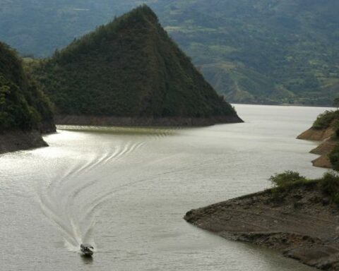 The explanation given to Petro about the rise in energy prices