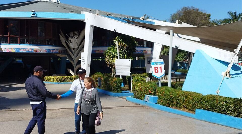 The famous Cuban ice cream shop Coppelia closes due to lack of ice cream