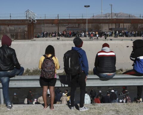 The fine print of the US "humanitarian parole" for Nicaraguan, Venezuelan, Haitian and Cuban migrants