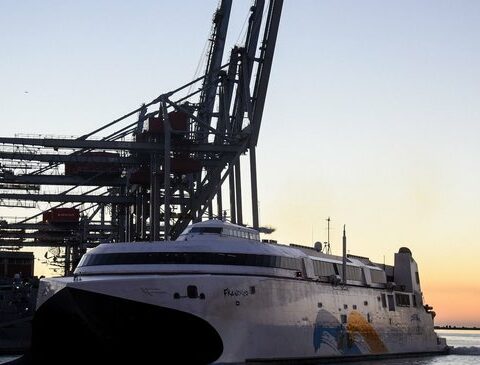 The largest electric ferry in the world is built to cross the Río de la Plata