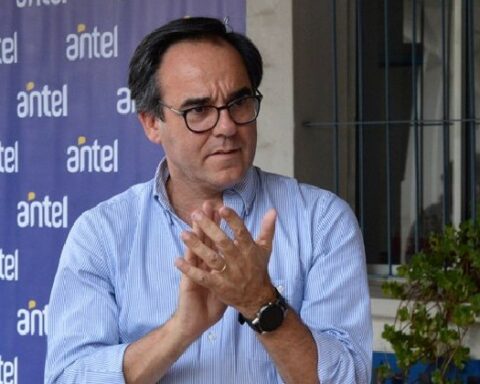 The new Minister of the Environment: an economist and member of the Colorado Party