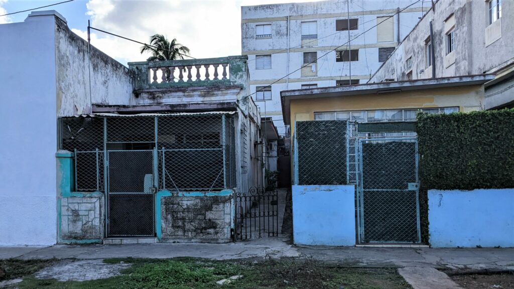 “They are forcing me to leave”: Cuban woman denounces abuse by authorities in housing case