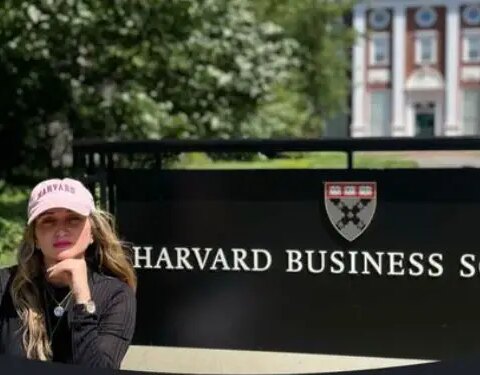 Lourdes Dávalos León, abogada, juicio, Londres, Harvard