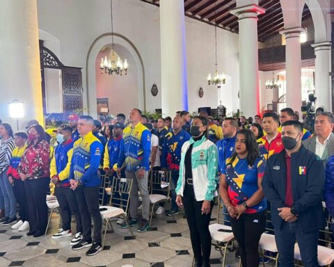 They celebrate the 78th edition of the traditional Sports Mass