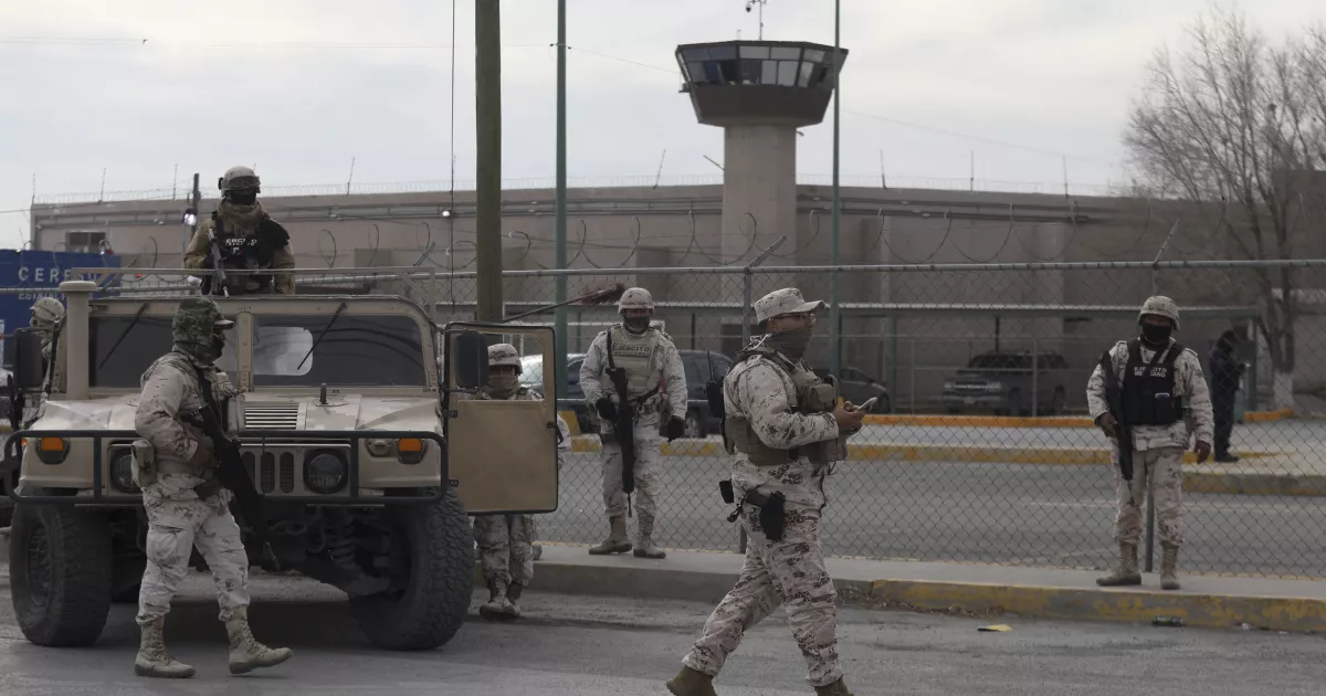 They recapture two inmates who escaped from the Ciudad Juárez prison