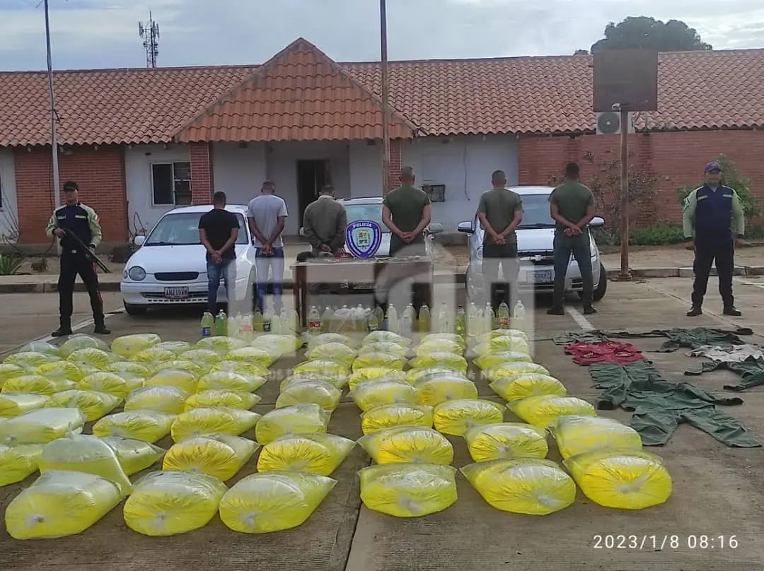 Three soldiers arrested for alleged gasoline trafficking in San Tomé