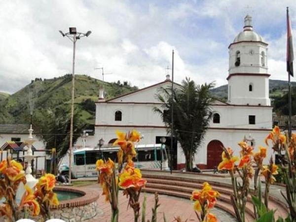 Tragedy in Colombia: a family dies after a cable car collapse