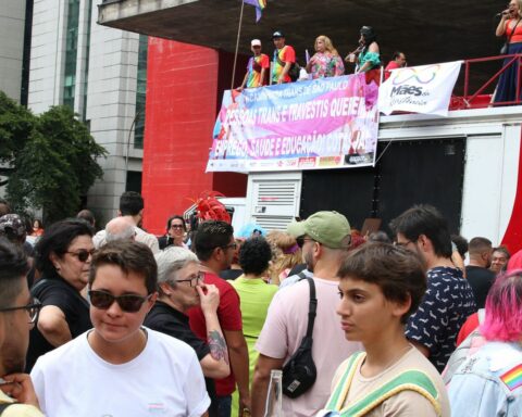 Trans walk in São Paulo calls for policies and demands action against deaths