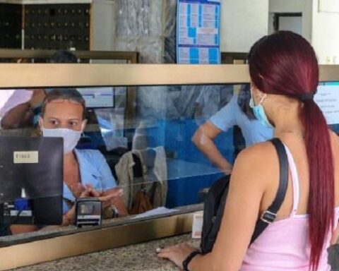 ETECSA, Cuba, transfermóvil, sellos