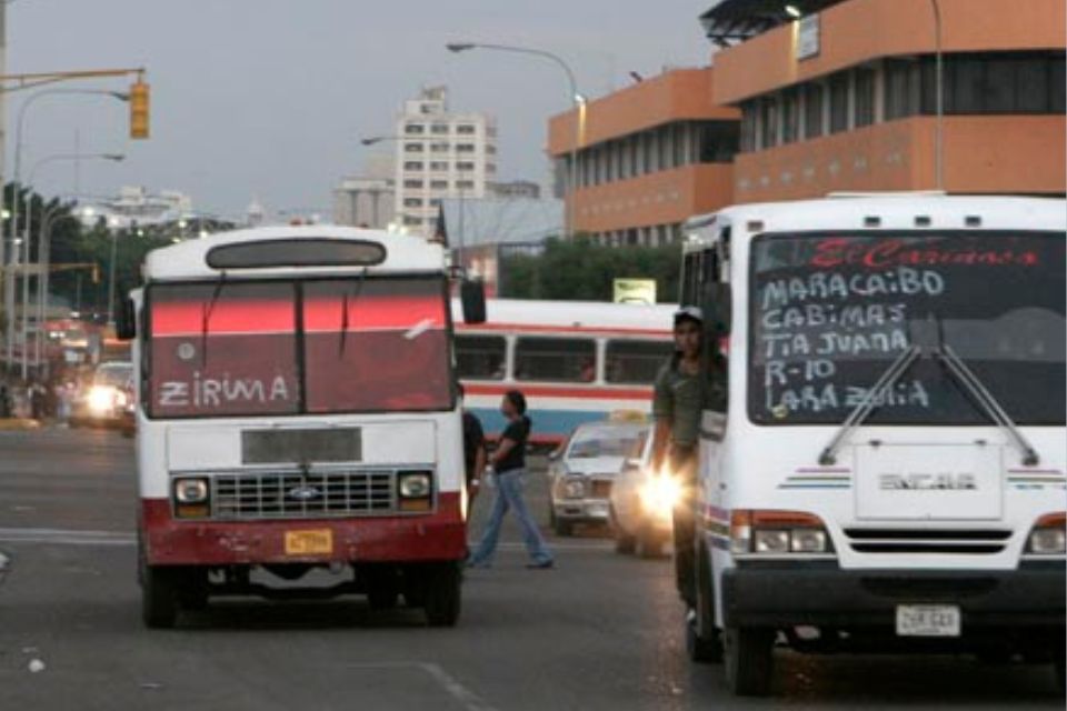 Traveling from the Eastern Coast of the Lake to Maracaibo is a hole in the pocket for many