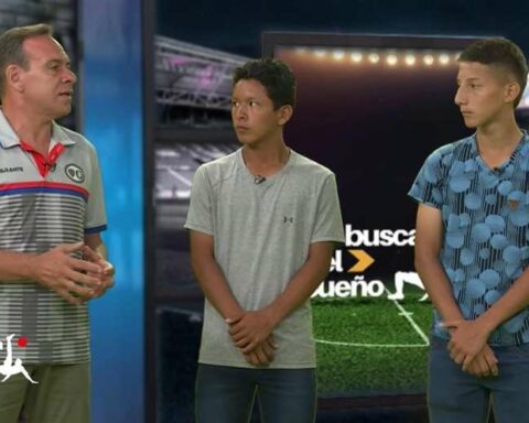 Two juniors from El Semillero won a place to travel to Spain and try out at Club Levante