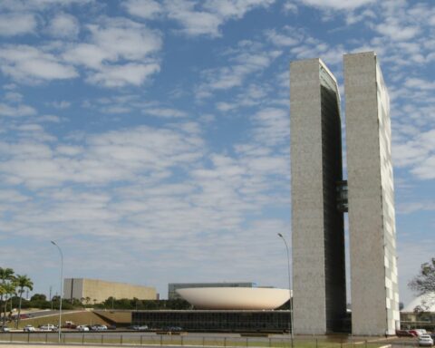 Understand tax reform proposals stalled in Congress