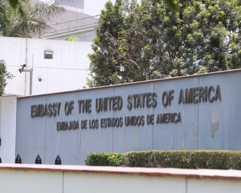 United States: Embassy calls to promote dialogue
