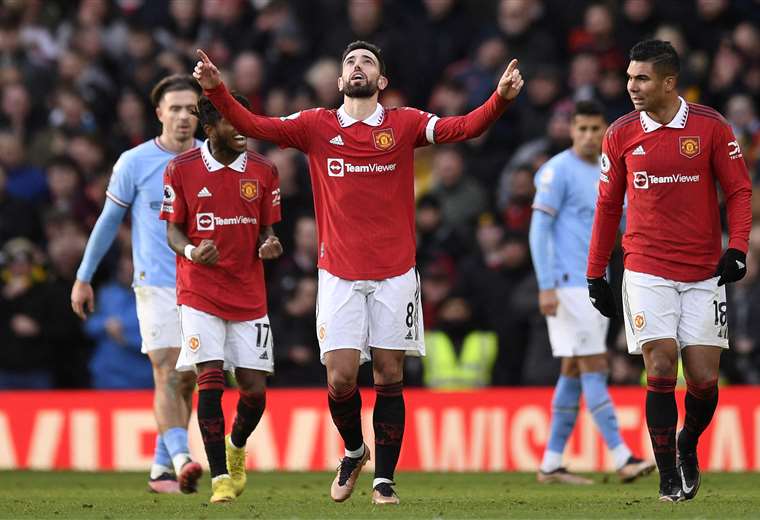 United beat City with controversy