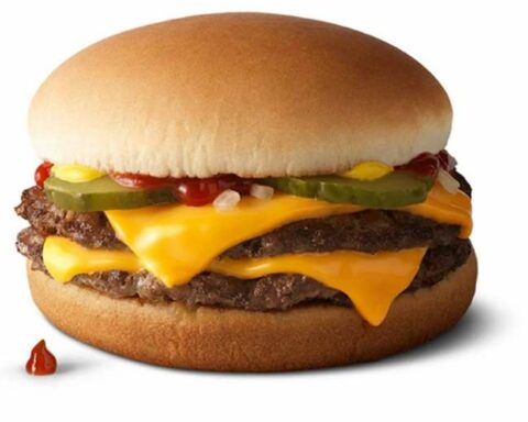 Vice Minister points out that McDonald's in Peru and Ecuador sell hamburgers with Bolivian meat