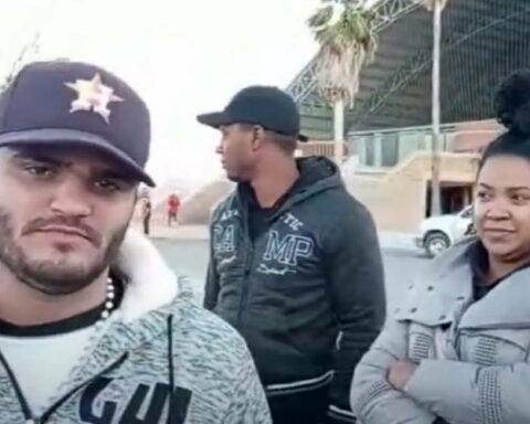 Migrantes cubanos en la ciudad de Hermosillo