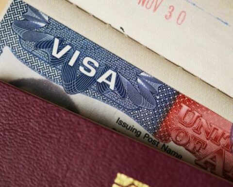 Will Colombians be able to travel without a visa to the United States in 2023?