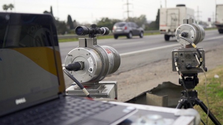 With almost 200 cameras and radars, they control speeding on routes throughout the country