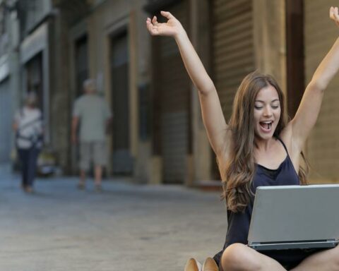 "Women no longer cry, women bill": How much do women earn in Peru?