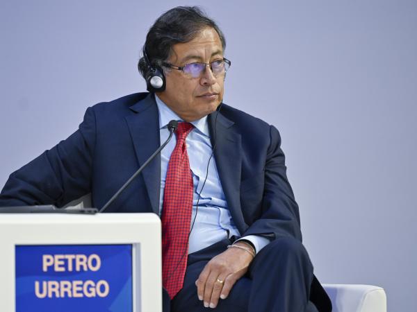 'Zero use of coal, oil and gas': Petro's message in Davos