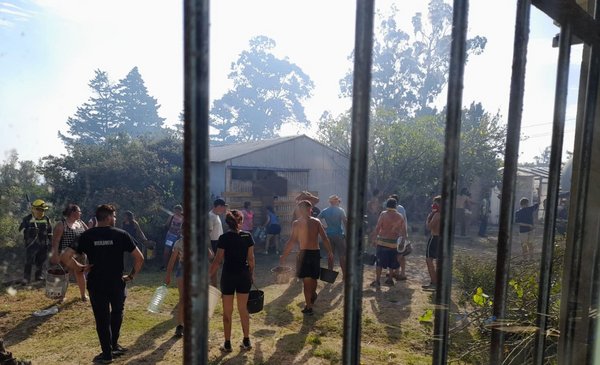 "A school saved by the community”: the help of residents of Pueblo Obrero during the fire