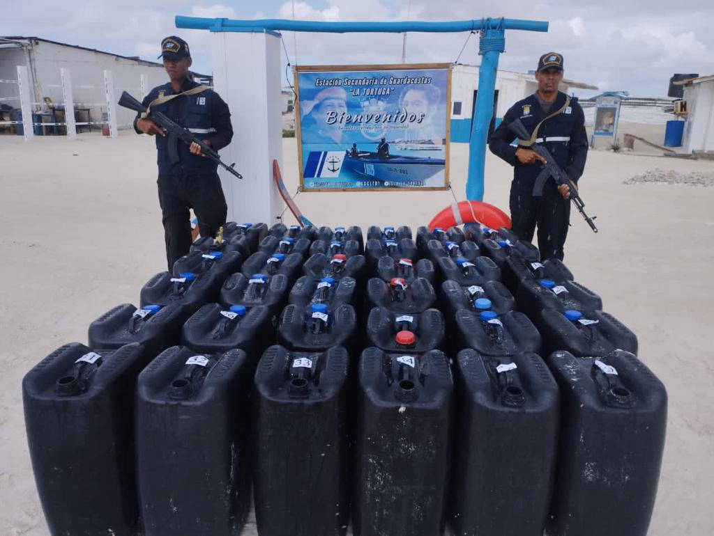 1,600 liters of smuggled gasoline seized in Cayo Herradura