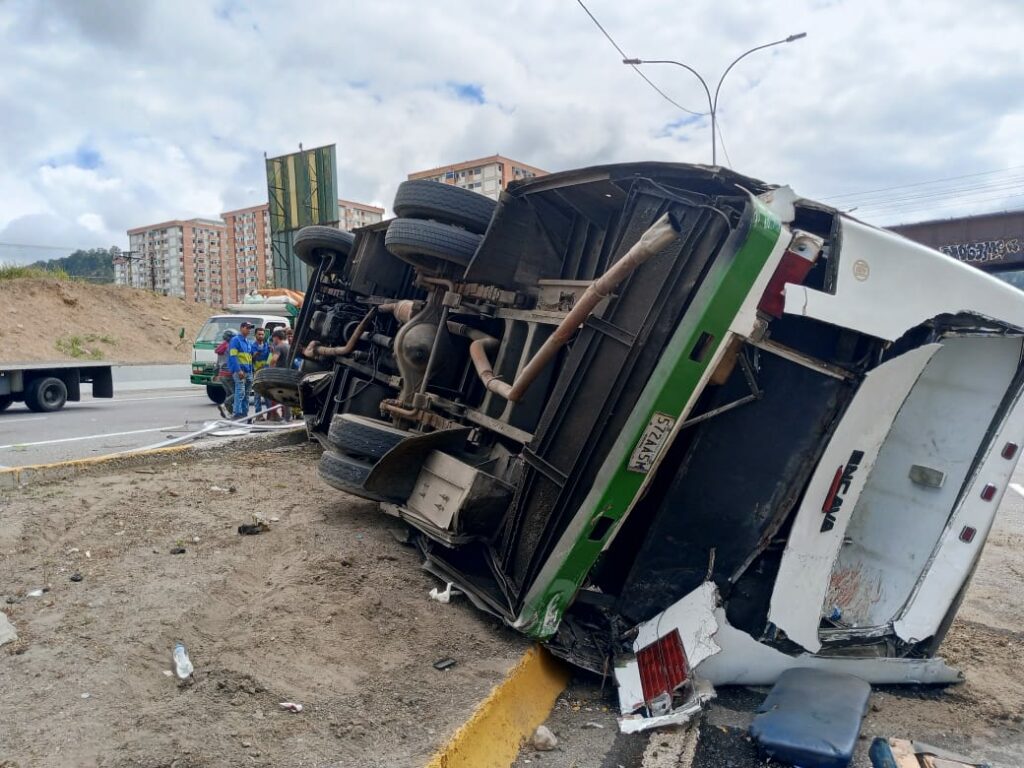 21 injured by accident in the descent of Tazón