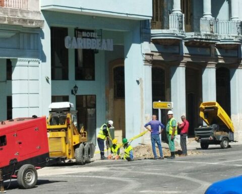 48 hours after the explosion, the area around the Caribbean hotel remains cordoned off