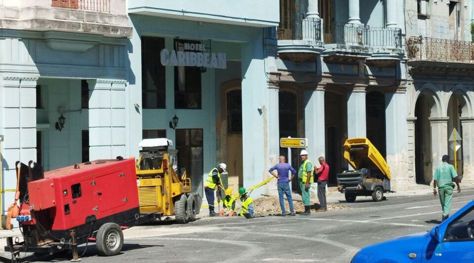 48 hours after the explosion, the area around the Caribbean hotel remains cordoned off