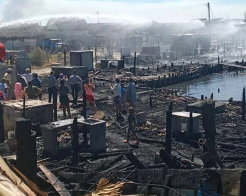 A fire devastates 18 recreational houses on Cunagua beach, in Ciego de Ávila