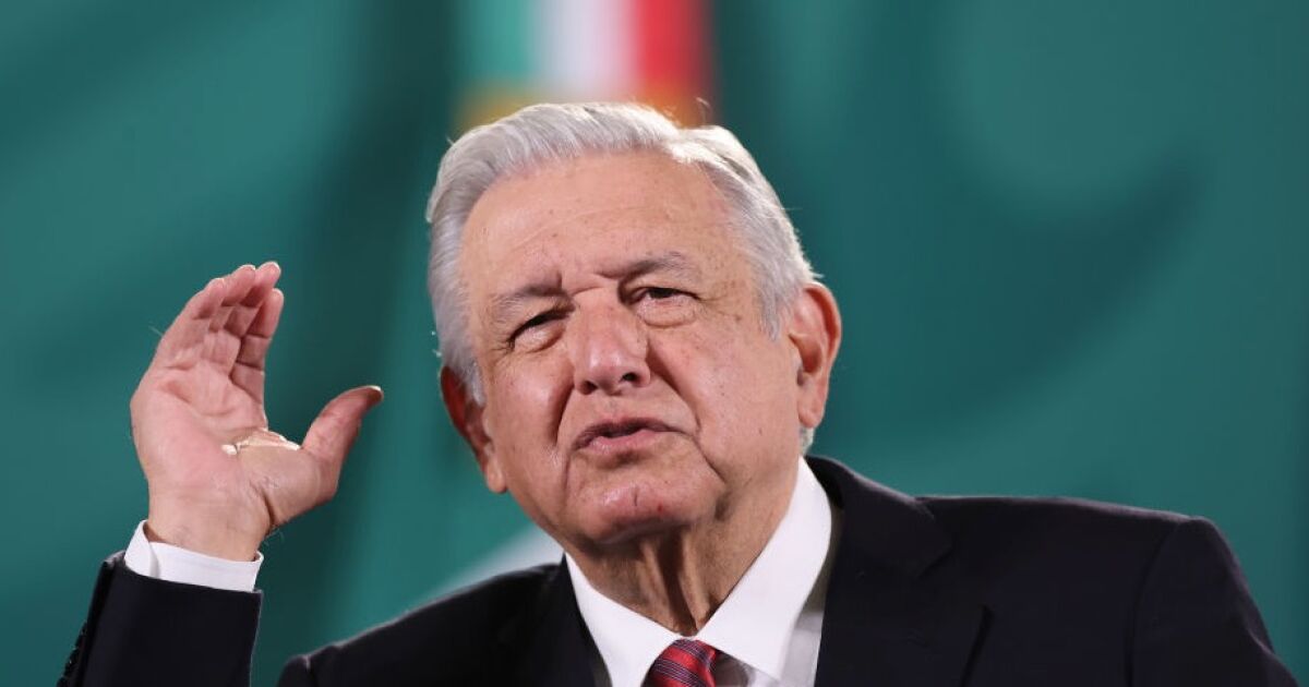 AMLO announces that he will veto an opinion that promotes fines for "injuries" against him