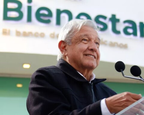 AMLO announces that social programs will be charged only by the Banco del Bienestar
