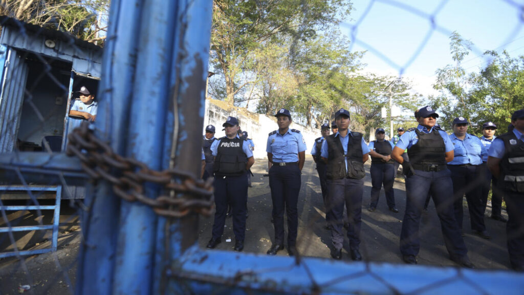 Abdo Benítez celebrates the release of Nicaraguan political prisoners