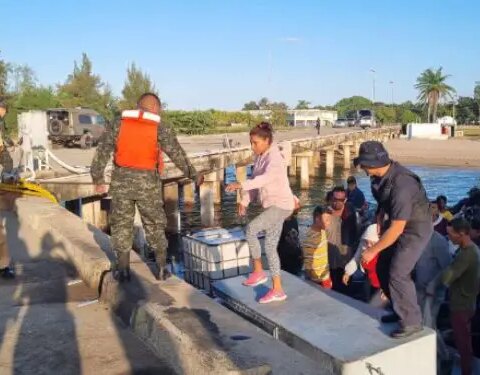 Migrantes, balseros, cubanos