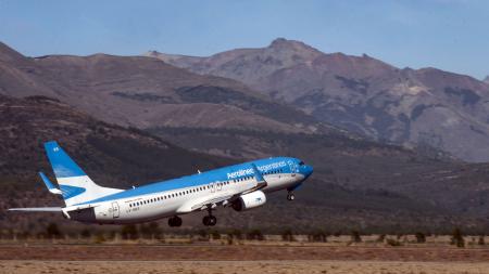 Aerolíneas Argentinas transported almost 2.4 million passengers between January and February