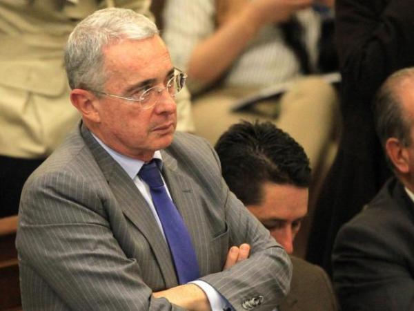 Álvaro Uribe proposes popular consultation for the health reform