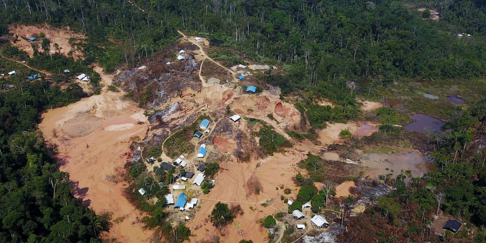 Amazon: illegal mining in indigenous lands rose 1,217% in 35 years