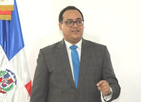 Andrés Astacio: «Suministro eléctrico suficiente y de calidad es prioridad del Gobierno»