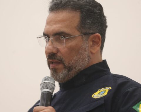 Antônio Fernando Oliveira takes office as director general of the PRF