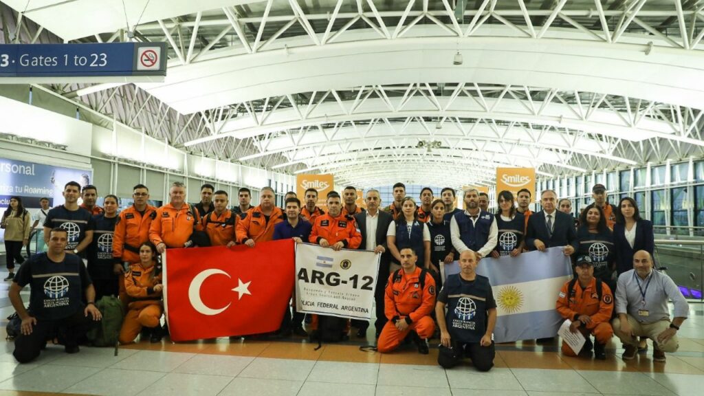 Argentina sent a brigade of rescuers to Turkey to support the search and rescue efforts