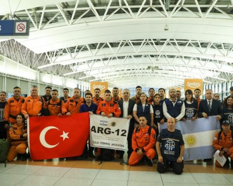 Argentina sent a brigade of rescuers to Turkey to support the search and rescue efforts